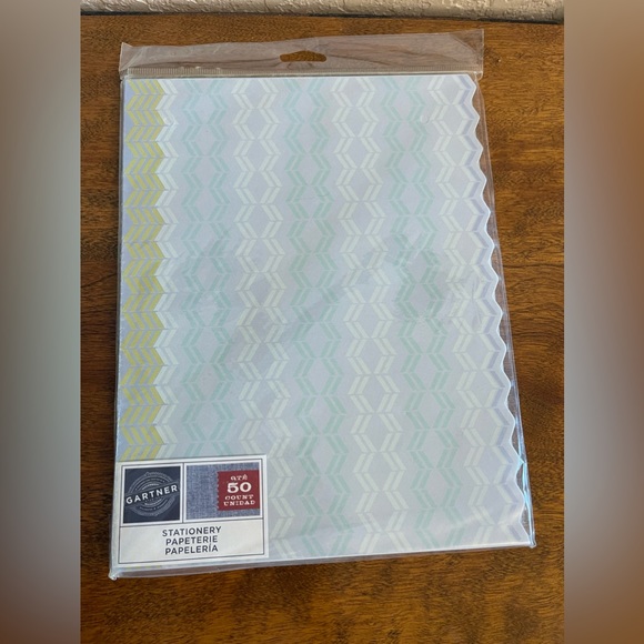 Gartner Studios Party Supplies Gartner Studios Zig Zag Edge Printer Paper 5 Sheets 85 X 1